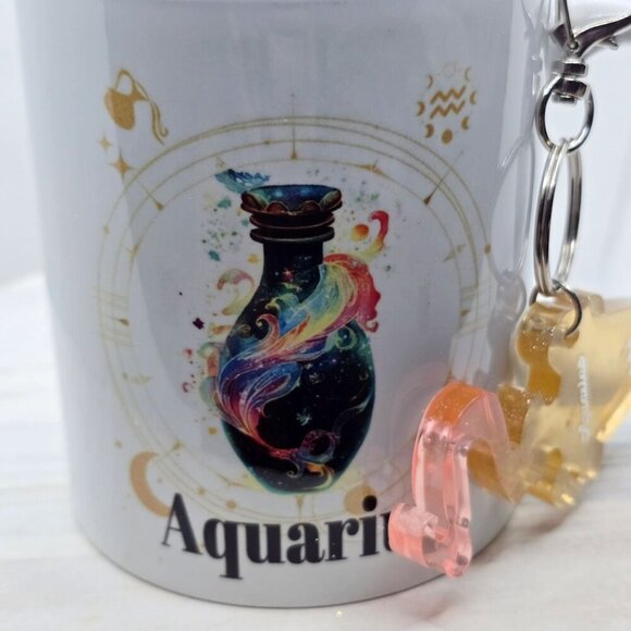 Aquarius Zodiac Candle Gift Set – 11oz Layered Mug Candle + Resin Keychain - Picture 5 of 12